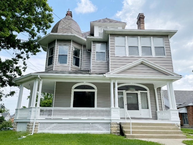 property at 4340 Ashland Ave
