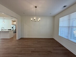 7452 Newbury Dr in Olive Branch, MS - Foto de edificio - Building Photo