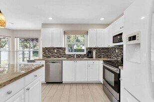 10766 Crescendo Cir in Boca Raton, FL - Building Photo