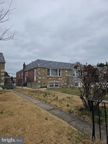 7719 Dungan Rd in Philadelphia, PA - Building Photo - Building Photo
