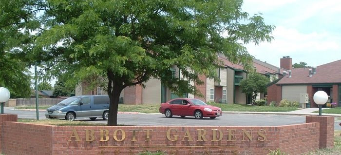 Abbott Gardens in Garden City, KS - Building Photo