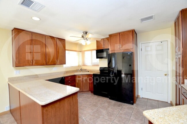 5019 E Laurel Ln in Scottsdale, AZ - Building Photo - Building Photo