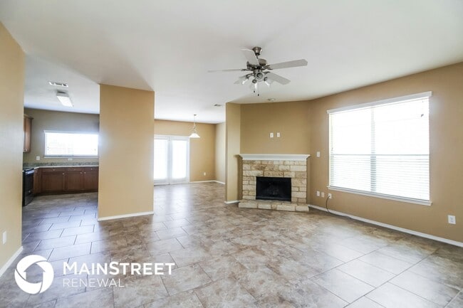 124 Lone Star Ave in Venus, TX - Building Photo - Building Photo