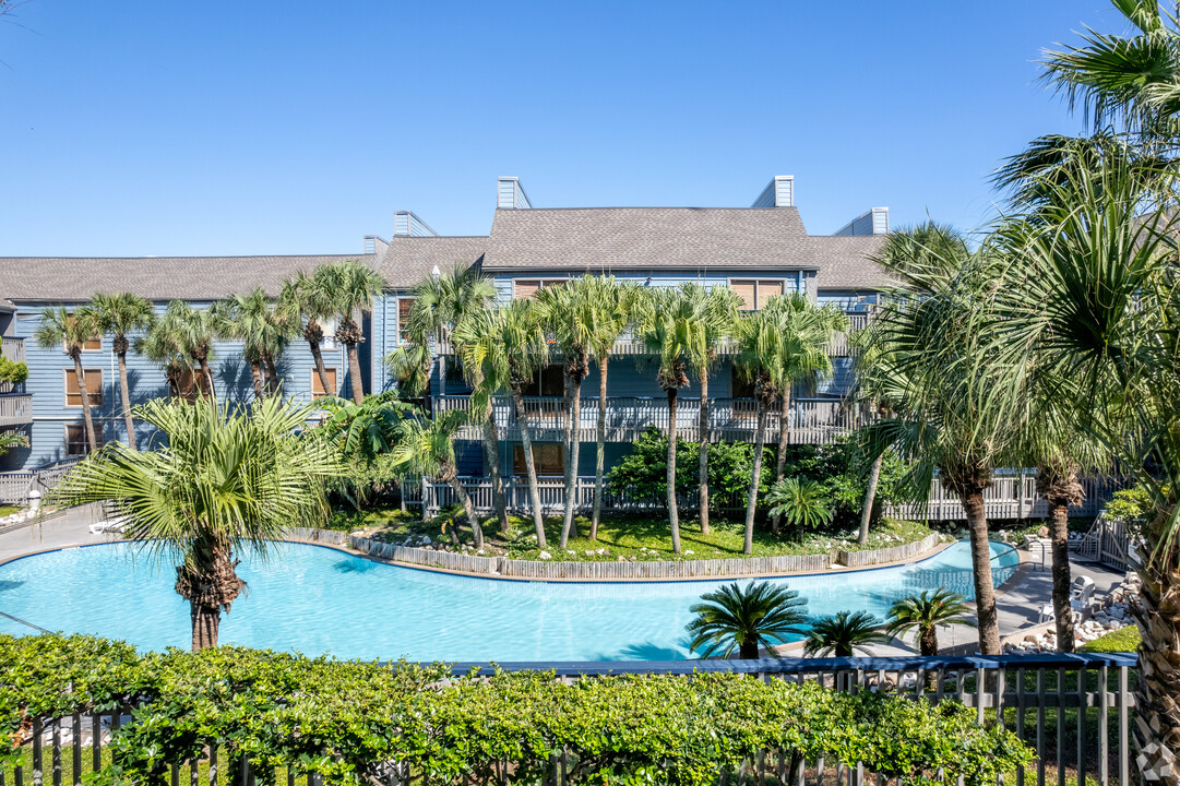 Seasons Beachfront in Galveston, TX - Foto de edificio