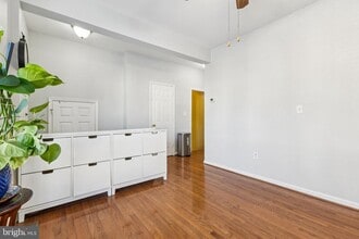 43067 Candlewick Square in Leesburg, VA - Building Photo - Building Photo