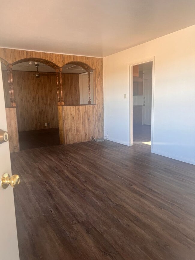property at 4404 Dawn Ave