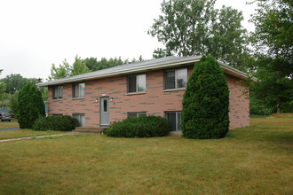 2749 N Virginia Ave in New Hope, MN - Building Photo - Building Photo