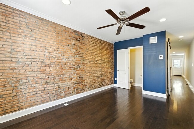 127 W Randall St in Baltimore, MD - Foto de edificio - Building Photo