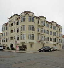 3757 Webster St in San Francisco, CA - Building Photo - Building Photo