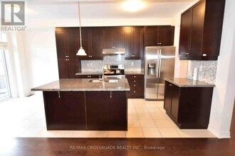 95 Wilfred Murison Ave in Markham, ON - Building Photo - Building Photo