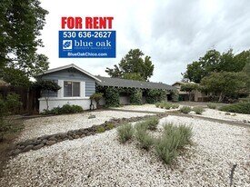 1265 E Lindo Ave in Chico, CA - Building Photo