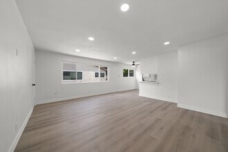 3444 E Wilton St in Long Beach, CA - Building Photo - Building Photo