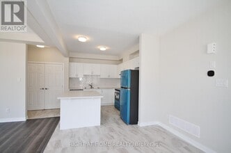 201 Billrian Cres in Ottawa, ON - Building Photo - Building Photo