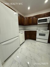 41 Caryl Ave in Yonkers, NY - Building Photo - Building Photo