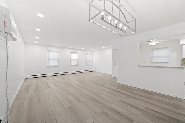 64 Isabella Ave in Bayonne, NJ - Building Photo - Building Photo