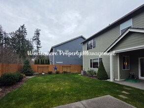 11494 NW Admiral Pl in Silverdale, WA - Building Photo - Building Photo