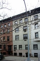 157 W 76th St in New York, NY - Building Photo