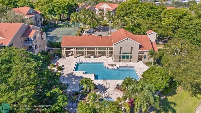 1825 Palm Cove Blvd in Delray Beach, FL - Building Photo - Building Photo