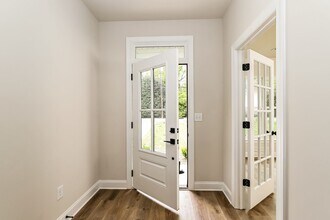 3346 Country Club Rd in Winston-Salem, NC - Building Photo - Building Photo