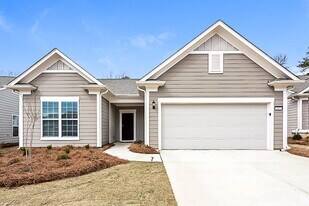 217 Nuttall Dr in Griffin, GA - Building Photo