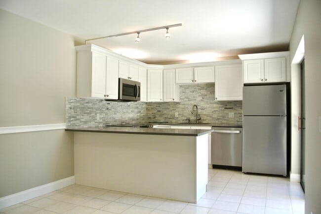 121 Ocean Cove Dr in Jupiter, FL - Building Photo - Building Photo