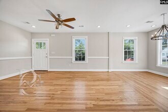 706 S Bonham Rd in Columbia, SC - Building Photo - Building Photo