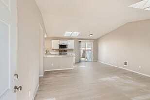 209 E 36th St in Tacoma, WA - Building Photo