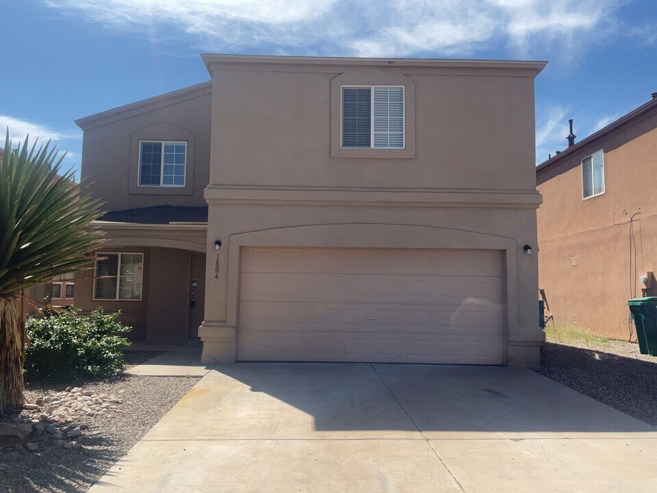 1804 Sierra Norte Loop NE in Rio Rancho, NM - Building Photo
