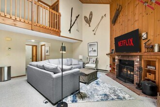 6 Ridge Rd in Lincoln, NH - Building Photo - Building Photo