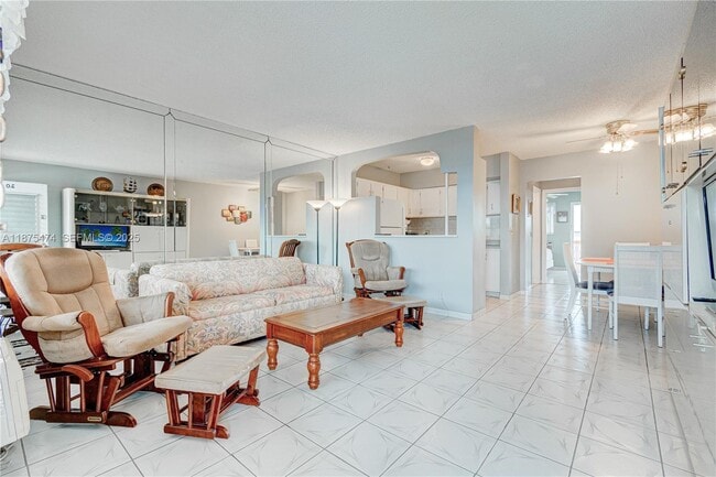 property at 800 SW 10th Terrace