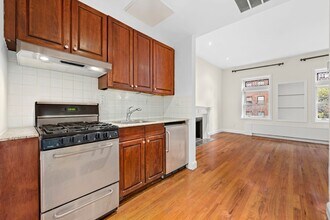 59 E 73rd St in New York, NY - Building Photo - Building Photo