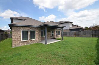 11134 Honeysuckle Haven Dr in Cypress, TX - Foto de edificio - Building Photo