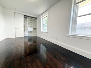 11 Cameron St, Unit 1 in Brookline, MA - Building Photo - Building Photo