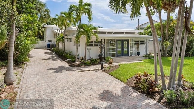 2224 Anchor Dr in Fort Lauderdale, FL - Foto de edificio - Building Photo