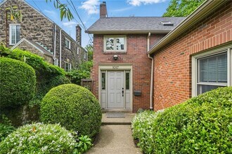 1017 Lancaster Ave in Pittsburgh, PA - Building Photo - Building Photo