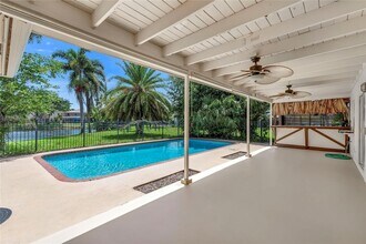 8592 NW 7th St, Unit 116I in Coral Springs, FL - Building Photo - Building Photo