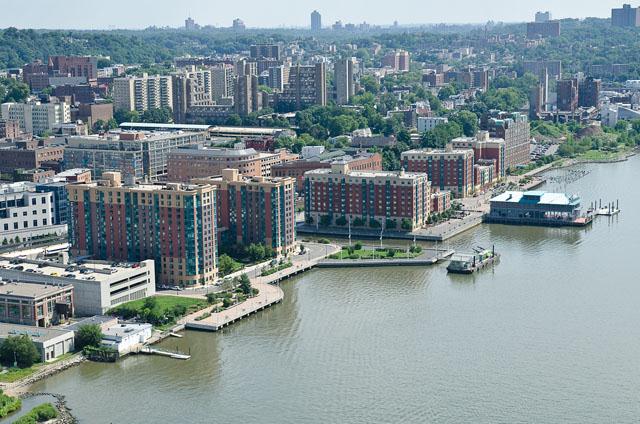 Hudson Park Apartments in Yonkers, NY - Foto de edificio