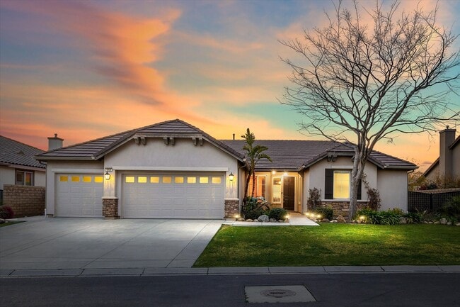 property at 4908 Via Sienna Dr