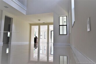 6930 NW 106th Ave in Doral, FL - Building Photo - Building Photo
