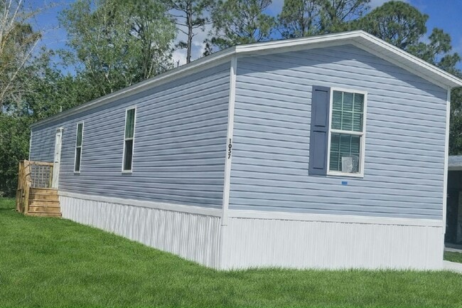 property at 1057 Myakka Dr