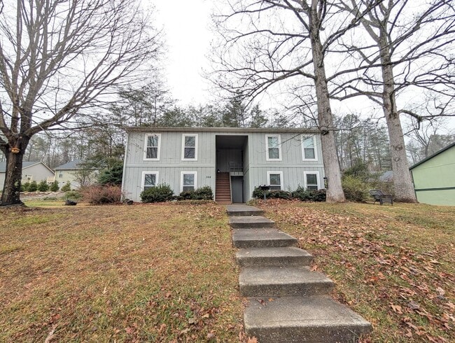 366 Genesis Cir in Black Mountain, NC - Building Photo - Building Photo