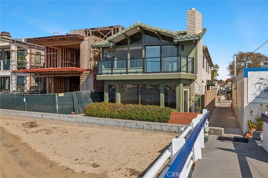 404 S Bay Front, Unit 0609-F in Newport Beach, CA - Building Photo