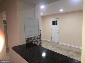 13013 Townsend Rd in Philadelphia, PA - Building Photo - Building Photo