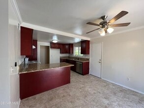 1287 Knollwood Dr in Thousand Oaks, CA - Building Photo - Building Photo