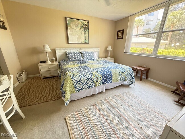 property at 285 Naples Cove Dr