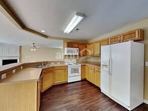 5102 Wetlands Dr in Raleigh, NC - Building Photo - Building Photo