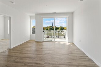 5945 6th Ave in Kenosha, WI - Foto de edificio - Building Photo