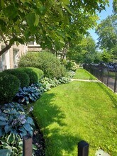 6856 S Oglesby Ave in Chicago, IL - Foto de edificio - Building Photo