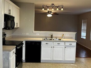 121 Mill St in Anna, TX - Building Photo - Building Photo