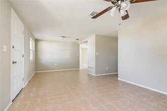 3410 Trask Dr in Holiday, FL - Building Photo - Building Photo